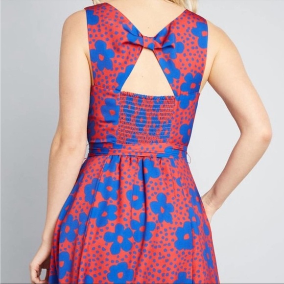 MODCLOTH Timeless Magnetism A Line Dress - Picture 5 of 13